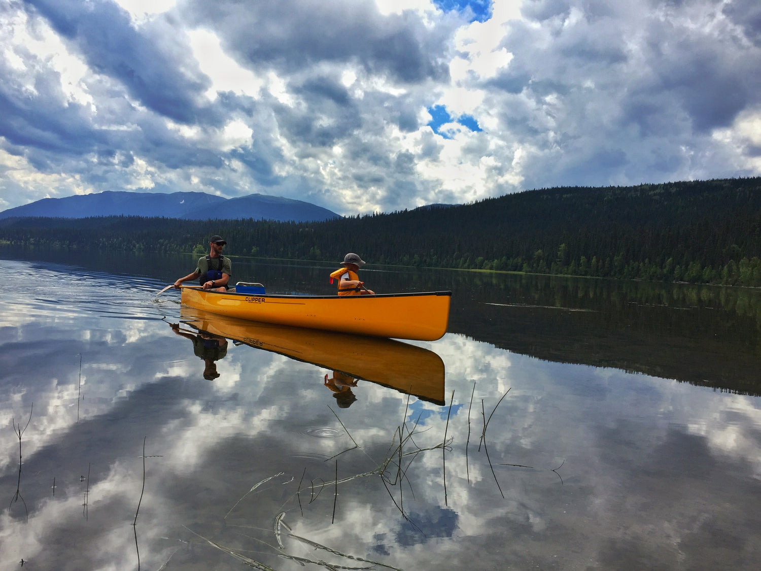 Recreational Clipper Canoe Dealer | US